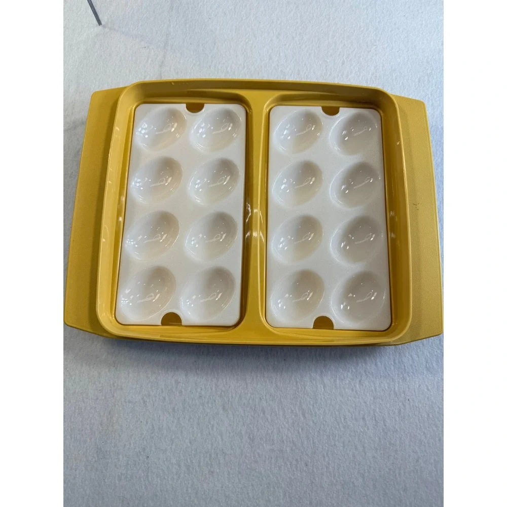 Vintage Tupperware Deviled Egg Keeper Carrier Tray Yellow 16 Egg Serving Set